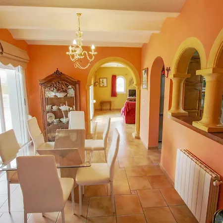 Villa Gema - Pretty With Private Pool In